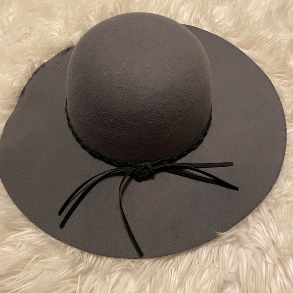 MILANI Gray Soft Hat - Picture 1 of 2